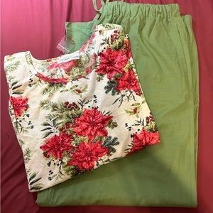 NWT 3XL outfit. Stunning sequin detail poinsettia top w/green drawstring pants.